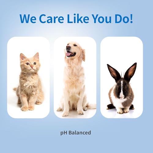 Mooncat Pet Wipes | Unscented & Hypoallergenic Dog Wipes with Flip-Top Lid to Lock in Moisture | Plant-Based Grooming Wipes for Sensitive Paws, Face & Body | Safe for Cats & Dogs (100 Count)