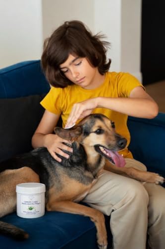 Creati Care Dog Ear Cleaner Wipes -Medicated Chlorhexidine Ketoconazole-Optic Cleanser for Dogs to Stop Ear Itching, and Infections and Controlling Ear Odor in Pets - 100 Wipes
