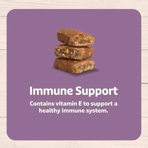Blue Buffalo Soft & Chewy Health Bars, Baked with Real Chicken & Mixed Berries, Natural Dog Treats Enhanced with Vitamins and Minerals, 9 oz. Bag (Pack of 6)