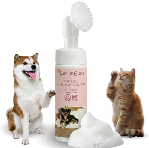 Dog & Cat Paw Cleaner with Soft Brush – Natural No-Rinse Paw Wash, Plant-Based Ingredients, Portable & Gentle – Rated Excellent on Yuka/INCI - 200ml