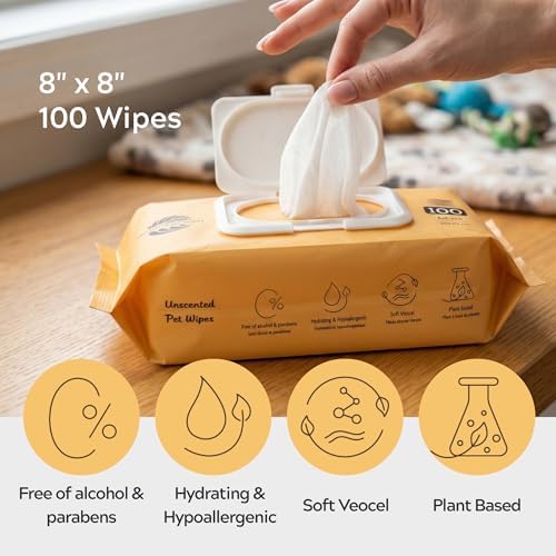 Pet Wipes for Dogs & Cats – Hypoallergenic & Gentle – with Aloe, Oat Extract, Chamomilla, Cucumber, Calendula & Vitamin E – for Cleaning Paws, Face & Body – Unscented – 400 Count