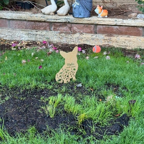 Personalized Memorial Metal Garden Stake,Custom Maltipoo Loss Tribute,Dog Sympathy Gift,Thoughtful Pet Loss Gifts,Graveside Ornament Grave Marker for Cemetery Decoration.