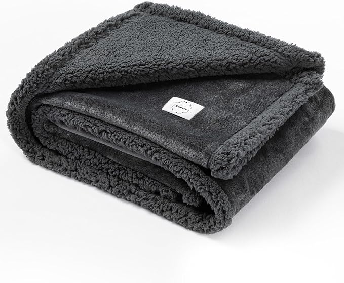 Maidewow Waterproof Dog Blanket Reversible Pet Puppy Blankets for Couch Sofa Bed Covers Leakproof Warm Fluffy Cat Cover Washable Gray Mat-L-65x57in