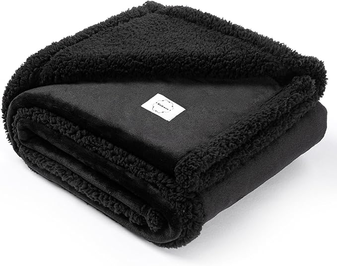Maidewow Waterproof Pet Blankets for Medium Dogs Small Cats Black Calming Pets Sherpa Blanket Fluffy Bed Sofa Couch Covers Puppy Leakproof Washable Cover for Warm-Black,M-57x40in