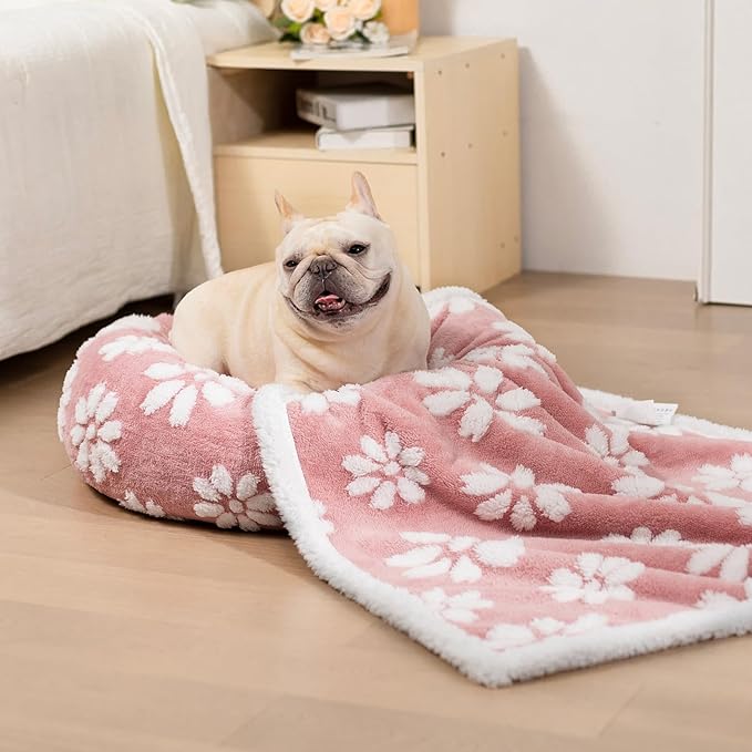 Yaning Donut Dog Beds for Small Dogs, Calming Round Cat Beds for Indoor Cats, Cute 3D Textured Flower Pet Bed with Removable Washable Cover and Anti-Slip Bottom（Pink，23"）